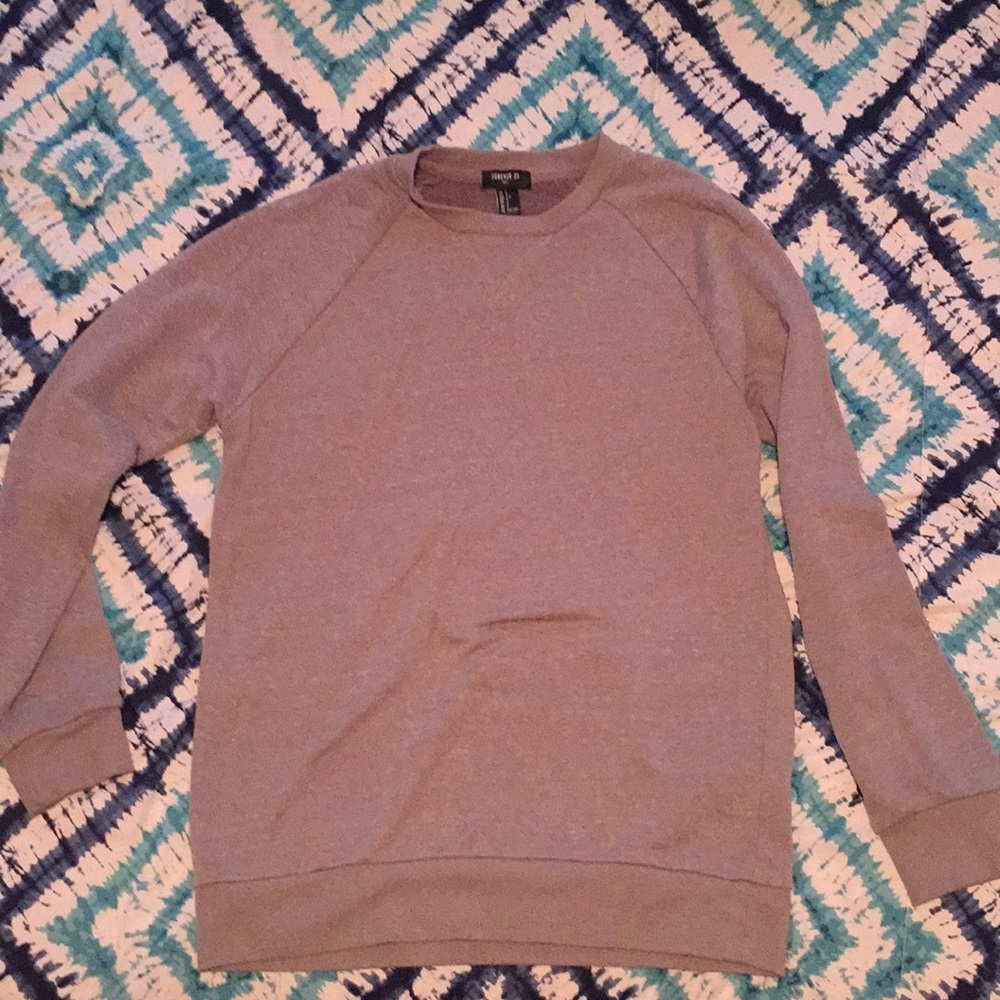 Gray crew neck sweatshirt